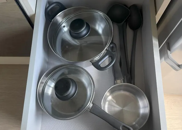 Old Town Riverside Cathedral Апартаменты *